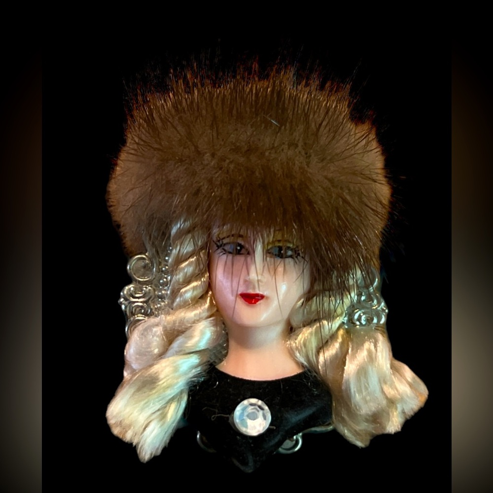 Beautiful mink brooches.